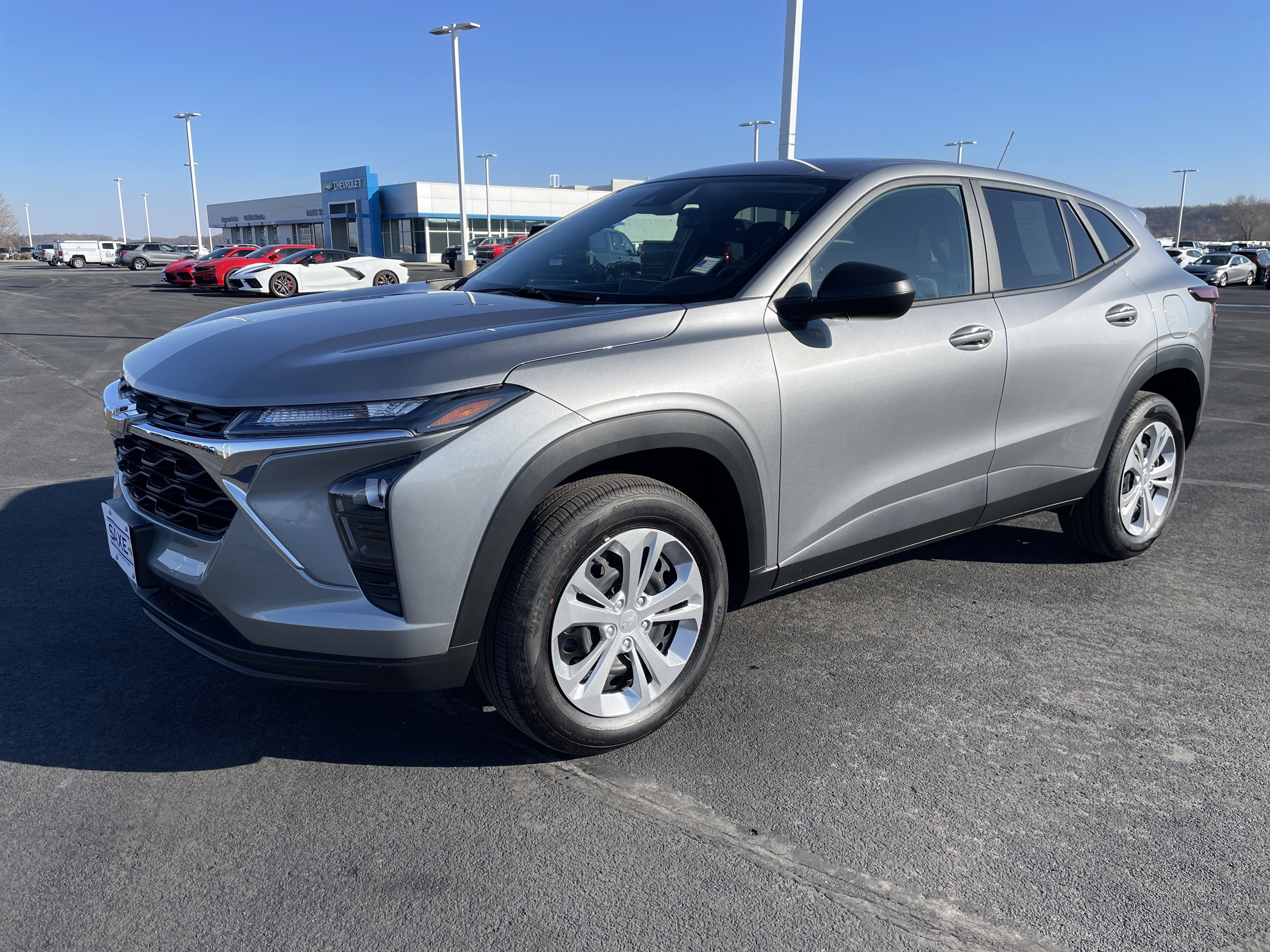 2025 Chevrolet Trax LS