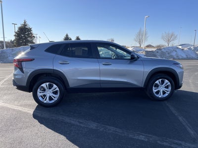 2025 Chevrolet Trax LS