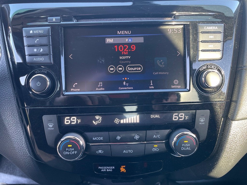 2019 Nissan Rogue SV